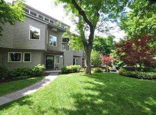 17 Carley Rd, Lexington, MA 02421