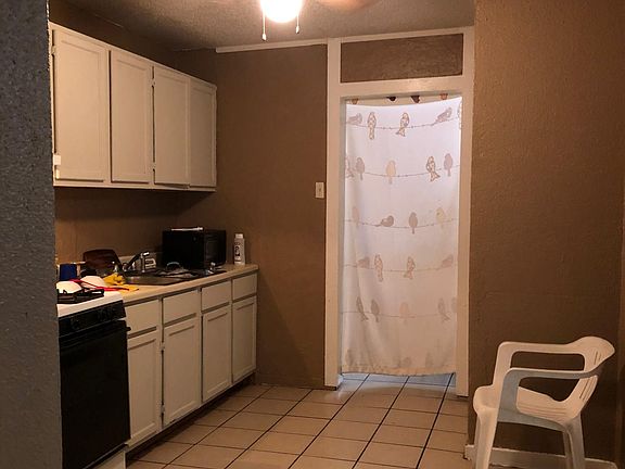 2nd image of 116 Potomac