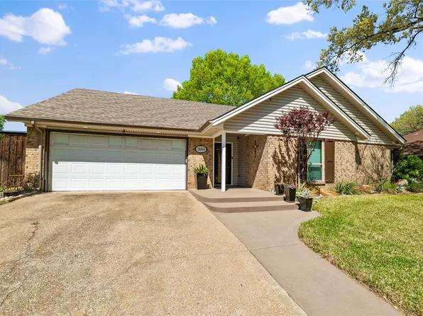 1503 Frontier Dr, Arlington, TX 76012