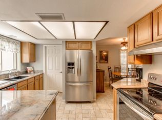 2134 Leisure World, Mesa, AZ 85206