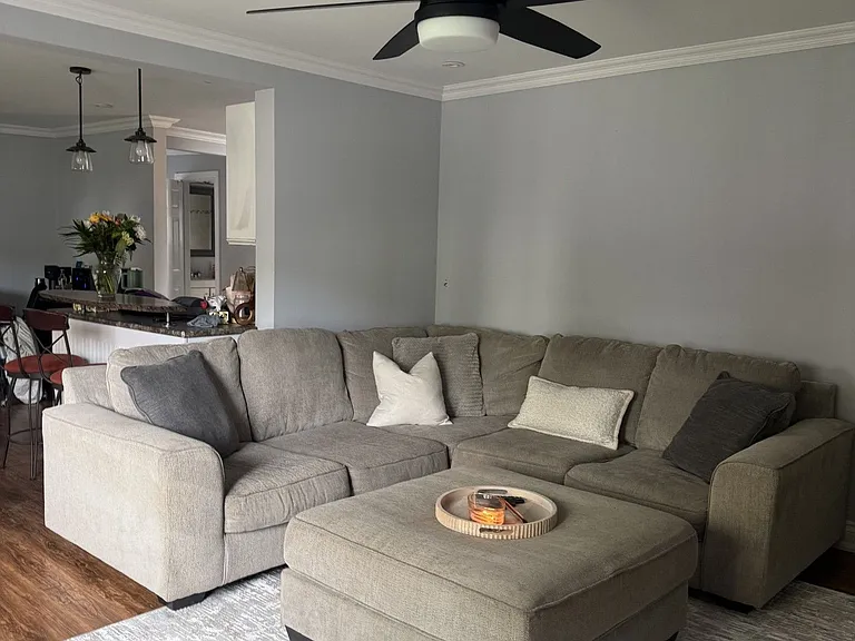 770 Cambridge Ct — Photo 4