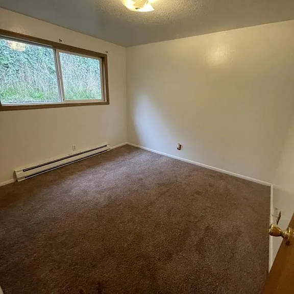 1538 Union Ave — Photo 4