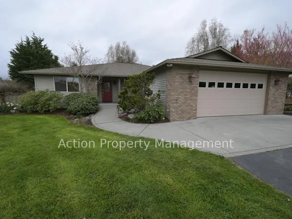 83 Seahawk Dr, Sequim, WA 98382