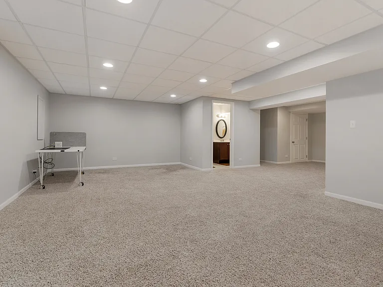 1022 Ravendale Ct — Photo 24
