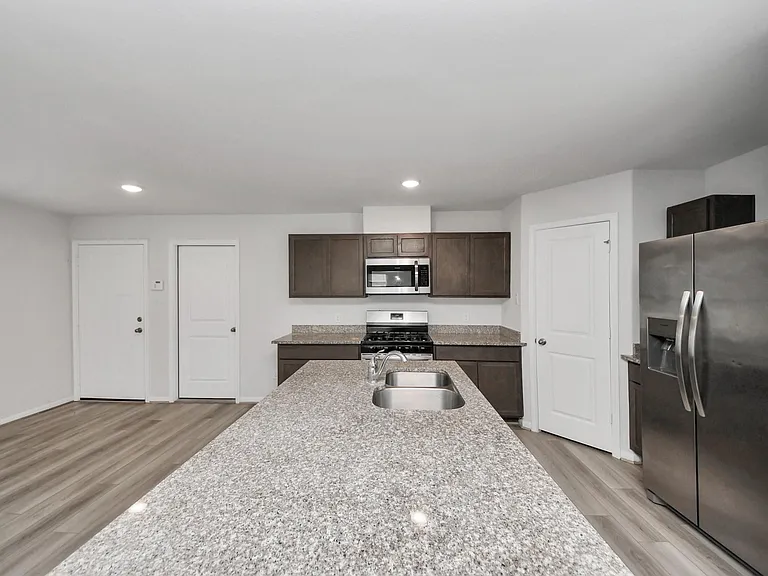 7027 Cedar Breeze Ct — Photo 27