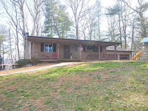 5 Mountain Oaks Dr, Fletcher, NC 28732