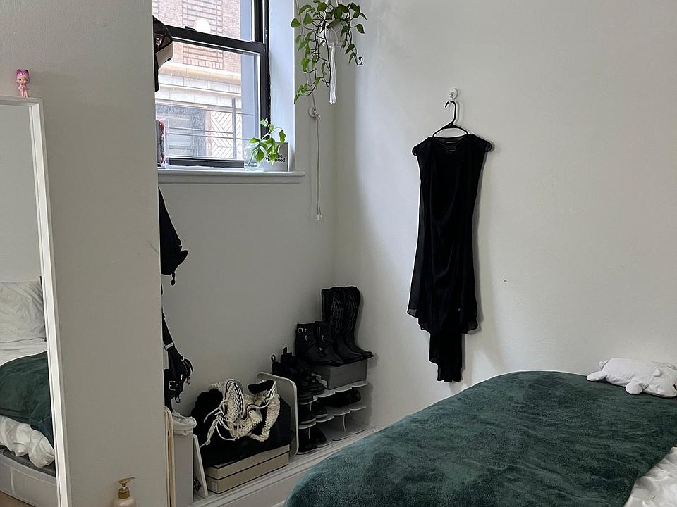 1st image of 50 W 34th St APT 23B06