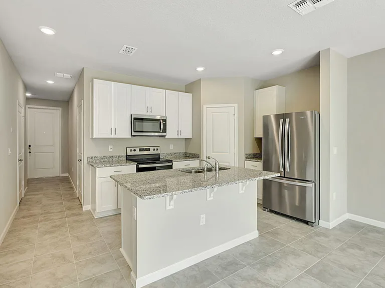5694 SE Edgewater Cir — Photo 8