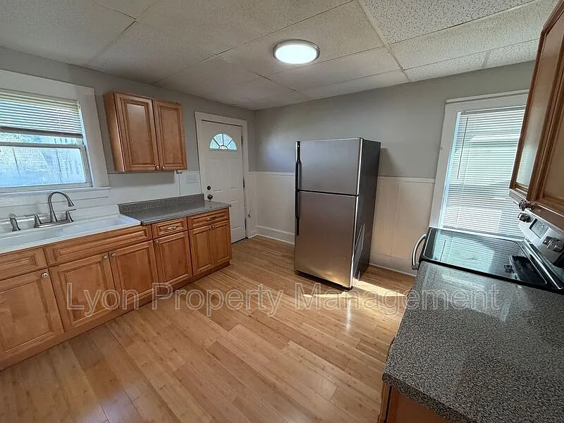 14-16 Oakland Pl #1R