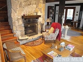 Stone FPL in the living room.