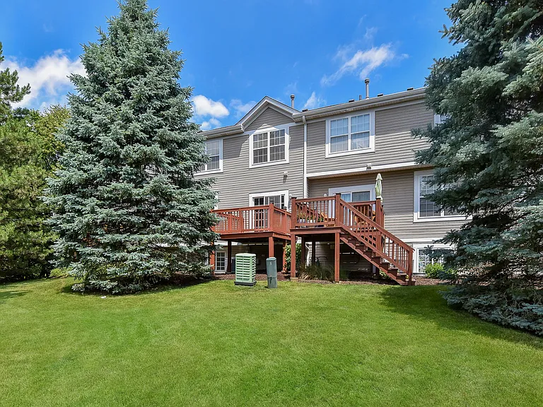 554 Declaration Ln — Photo 12