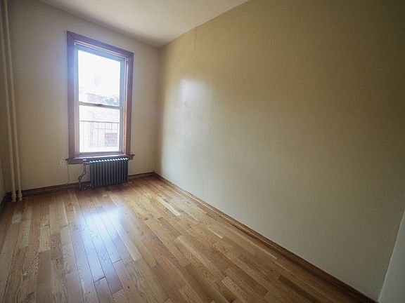 2nd image of 3118 41st St APT 2R