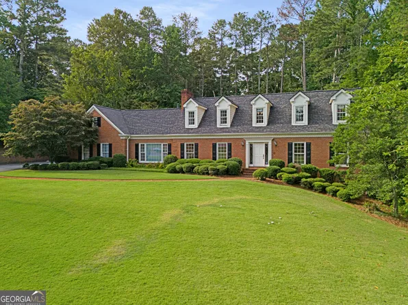 1502 Kings Xing, Stone Mountain, GA 30087
