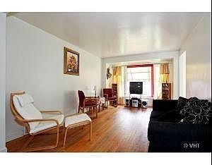 2nd image of 5743 S Artesian Ave