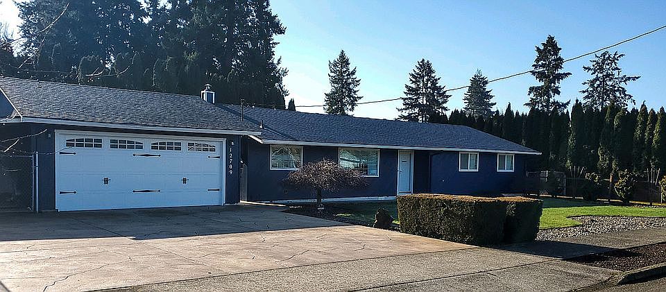 1st image of 12709 NE 39th St
