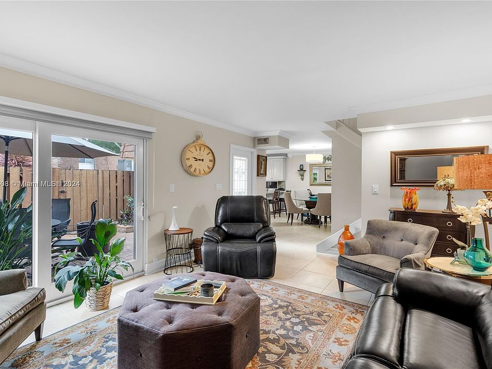 1st image of 2071 Orange Grove Dr #D-16