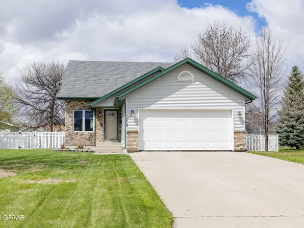 1218 10th Ave SE, East Grand Forks, MN 56721