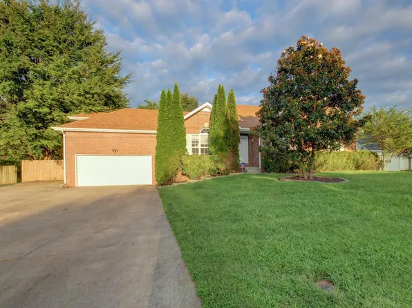 1347 Ambleside Dr, Clarksville, TN 37040