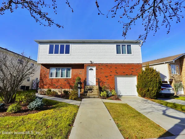 56 McArthur Ave, Staten Island, NY 10312