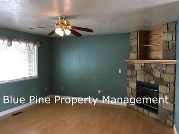 2nd image of 4415 E Greenwillow Ln