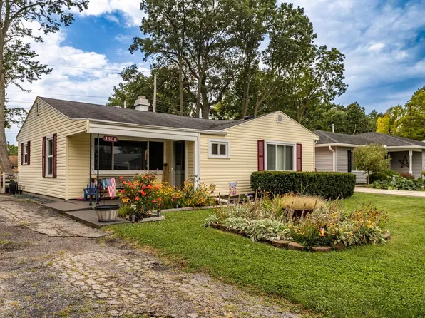 1601 W Glenn Ellyn Dr, Muncie, IN 47304