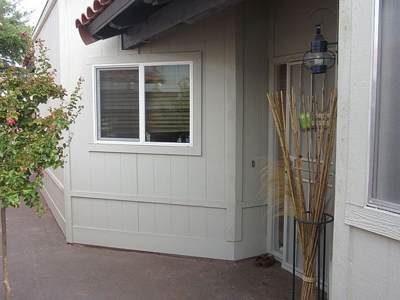 3rd image of 2281 N Avenida Barcolle