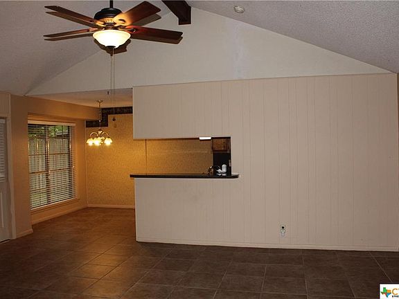3rd image of 303 Richmond Dr