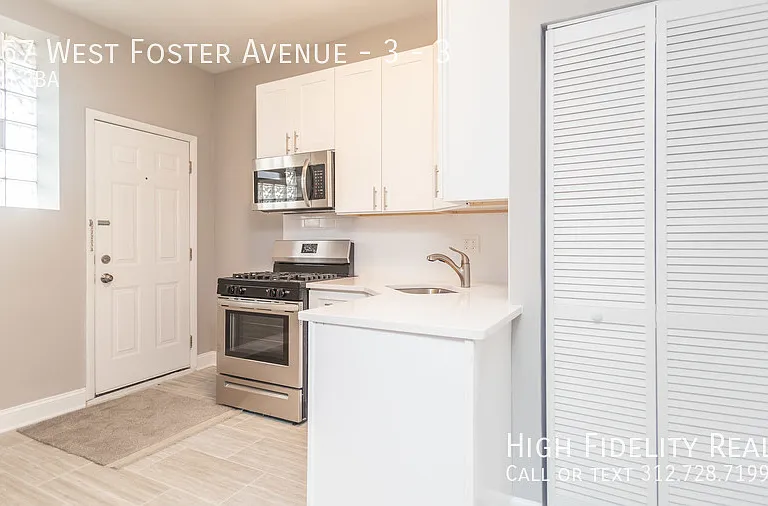 1057 W Foster Ave #3 — Photo 3