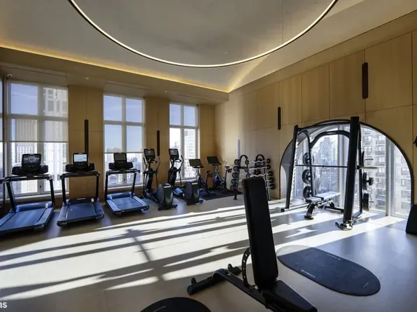 200 East 83rd Street image 25 of 29