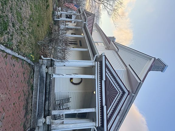 2nd image of 1651 Readyville St
