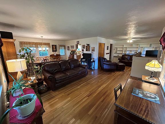4th image of 452 Wendy Way