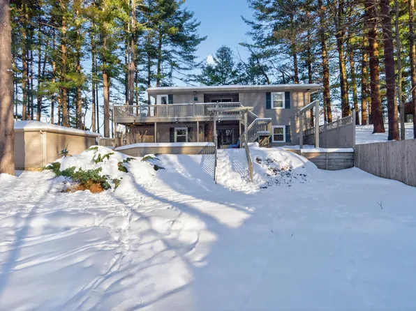 340 Wood Hills Dr, Concord, MI 49237