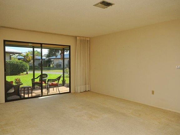 2nd image of 507 Villa Park Dr #507