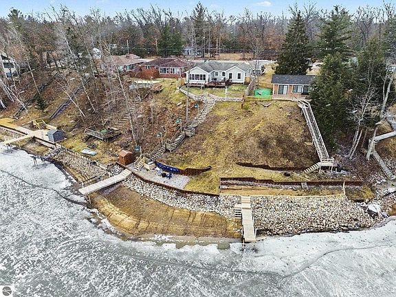 2nd image of 6396 Otter Trail Rd