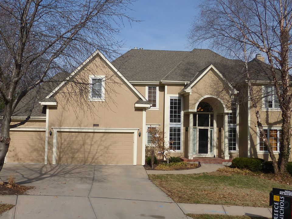 Wooded at end of culdesac