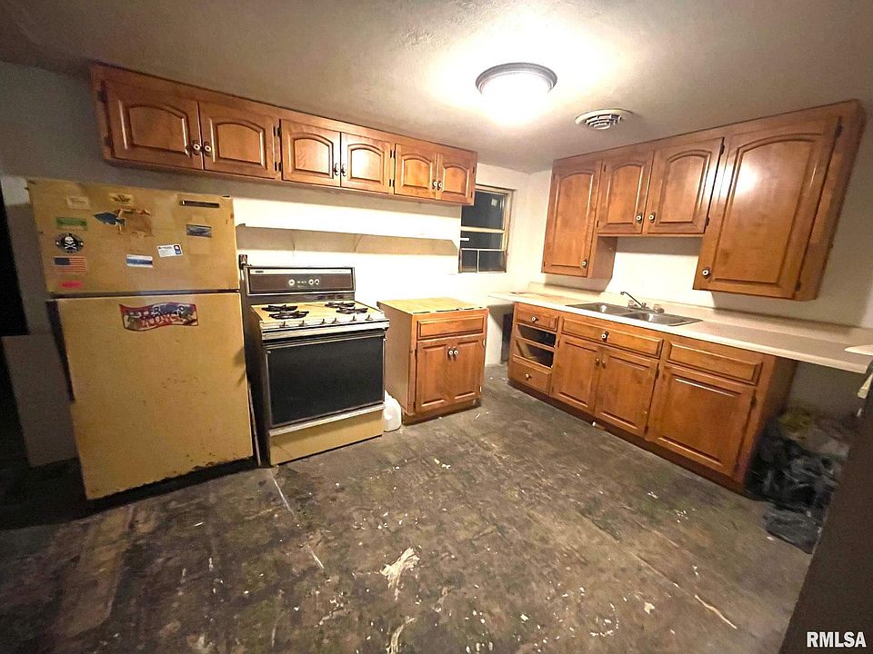 2nd image of 126 Florida Ave