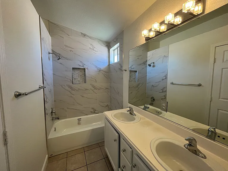 2407 Tottingham Rd — Photo 13