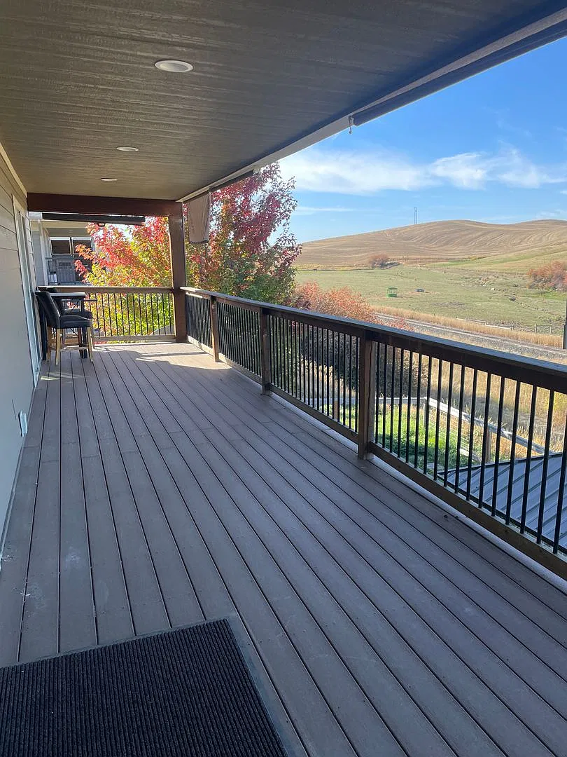 Beautiful 4 bedroom, 3 bathroom home in Palouse — Photo 4