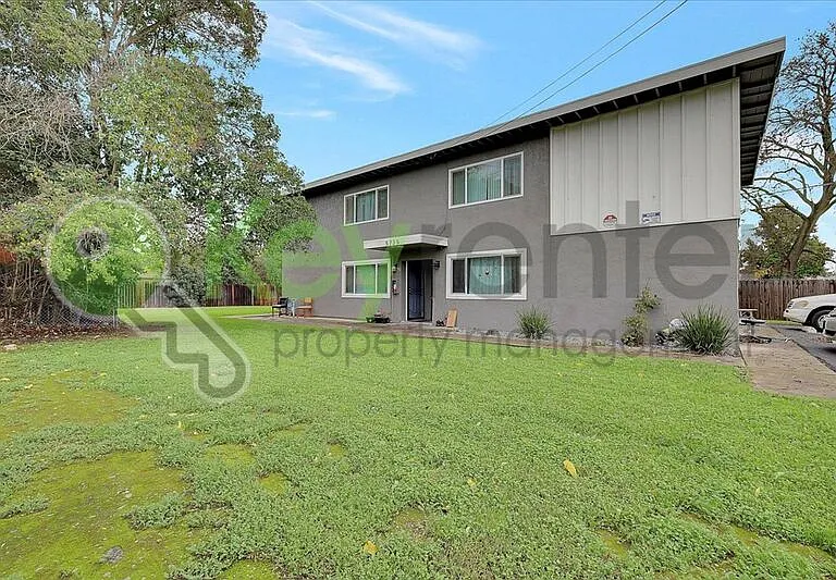 5730 Falconer Way #D — Photo 17