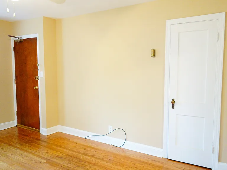 8210 Greenwood Ave — Photo 14