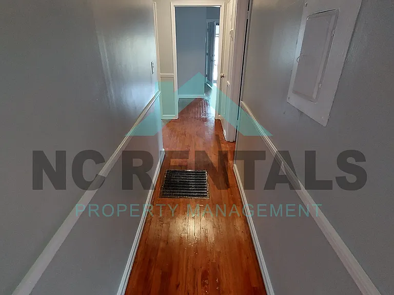 1410 Maple St — Photo 10