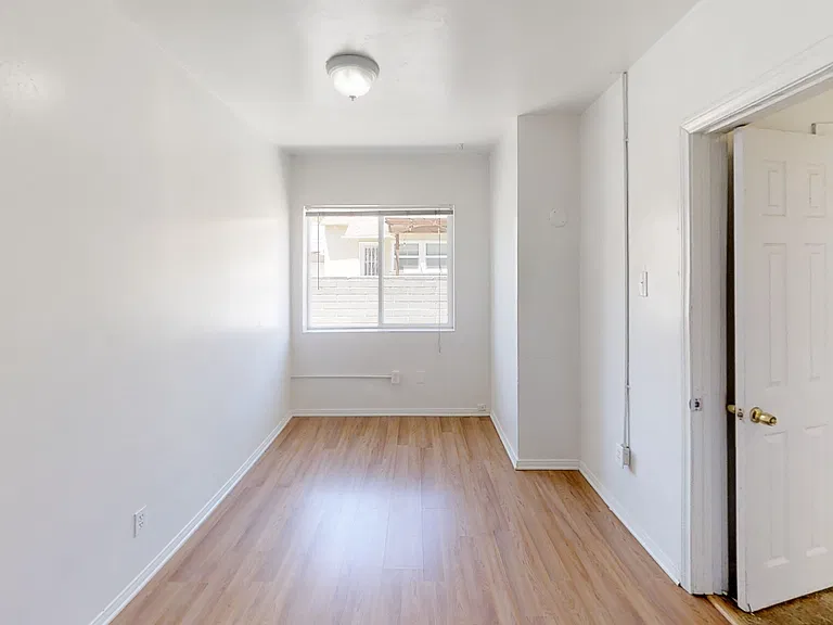 4840 Art St — Photo 15