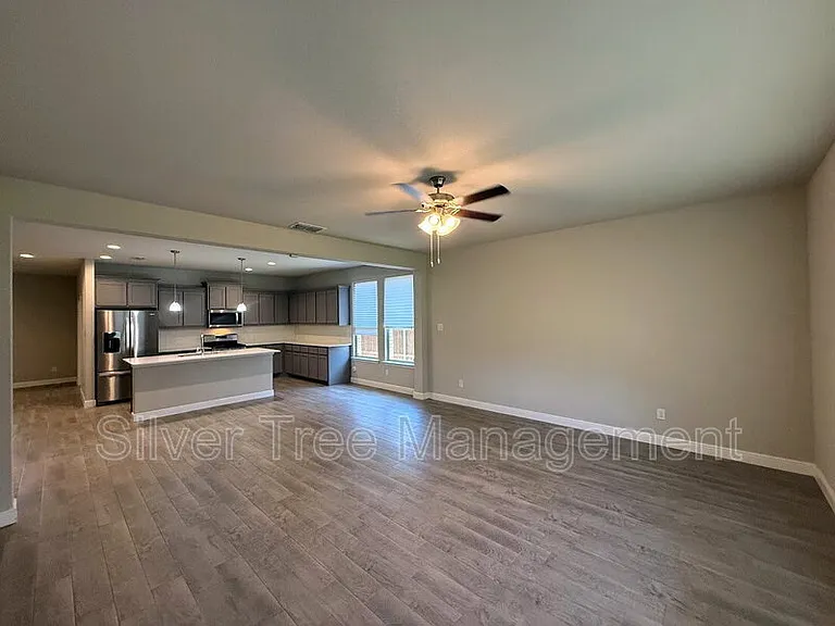 10921 Rockchapel Dr — Photo 6