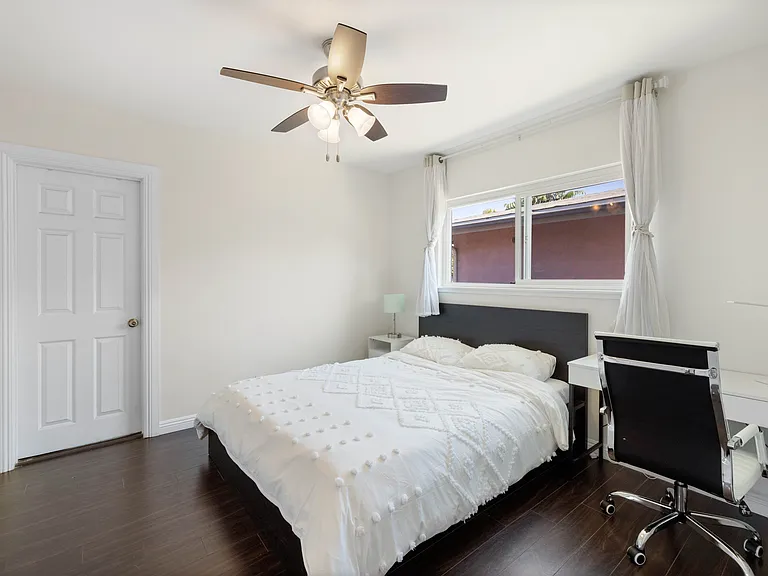 8824 Arcadia Ave — Photo 12
