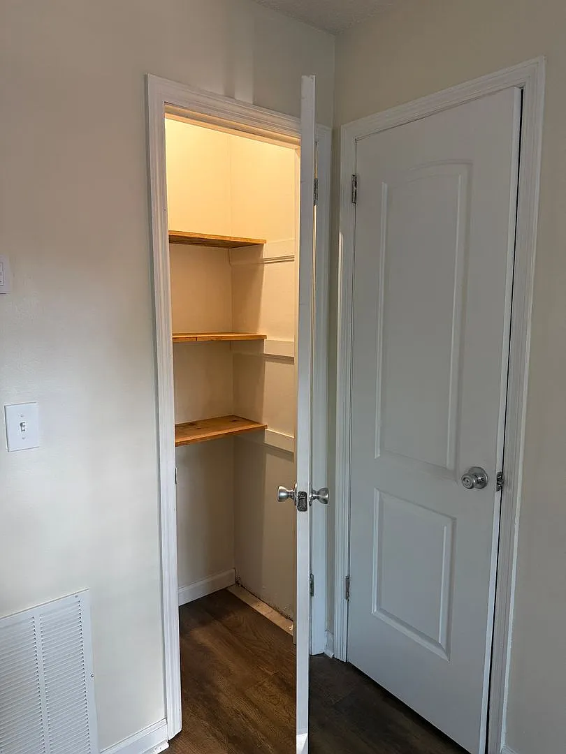 East Ridge Townhome — Photo 4