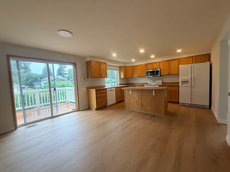 Open kitchen with eating nook!