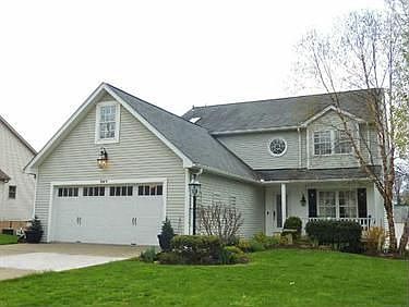 1st image of 267 Fox Meadow Dr