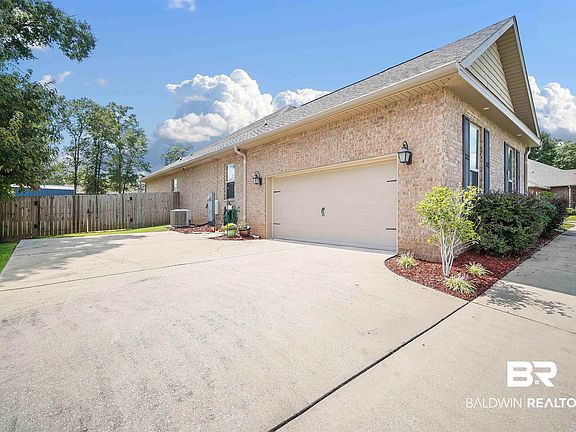 4th image of 3305 Abbey Dr