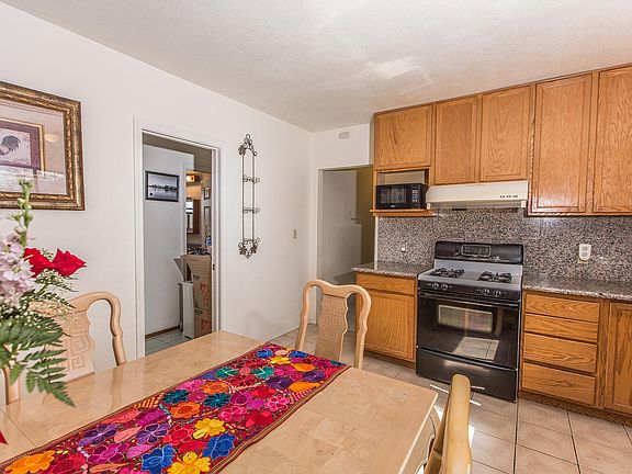 Kitchen/Dining