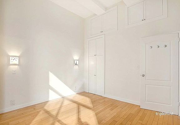 3rd image of 244 Madison Ave APT 6L
